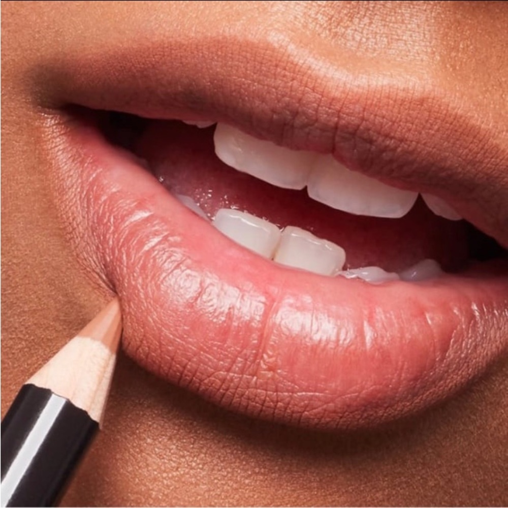 GXVE Beauty Anaheim Nude Lip Liner Pencil Mells Ln BNIB